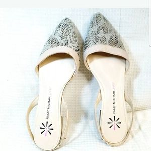 Isaac Mizrahi Backstrap Flats
